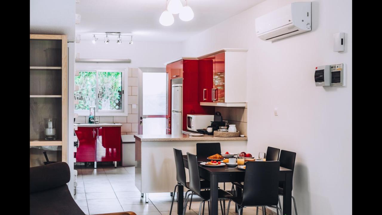 Minimal Townhouse Center Paphos Exterior photo