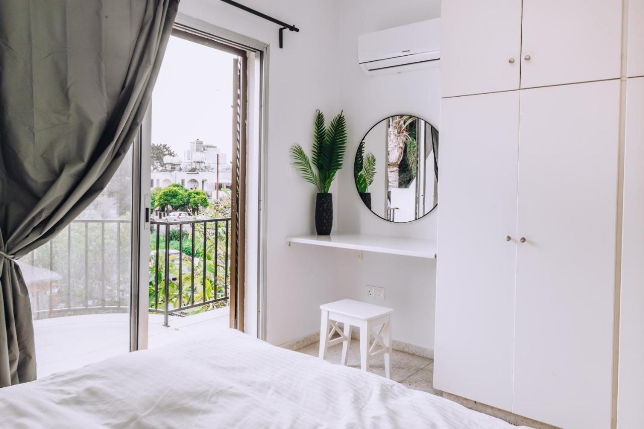 Minimal Townhouse Center Paphos Exterior photo