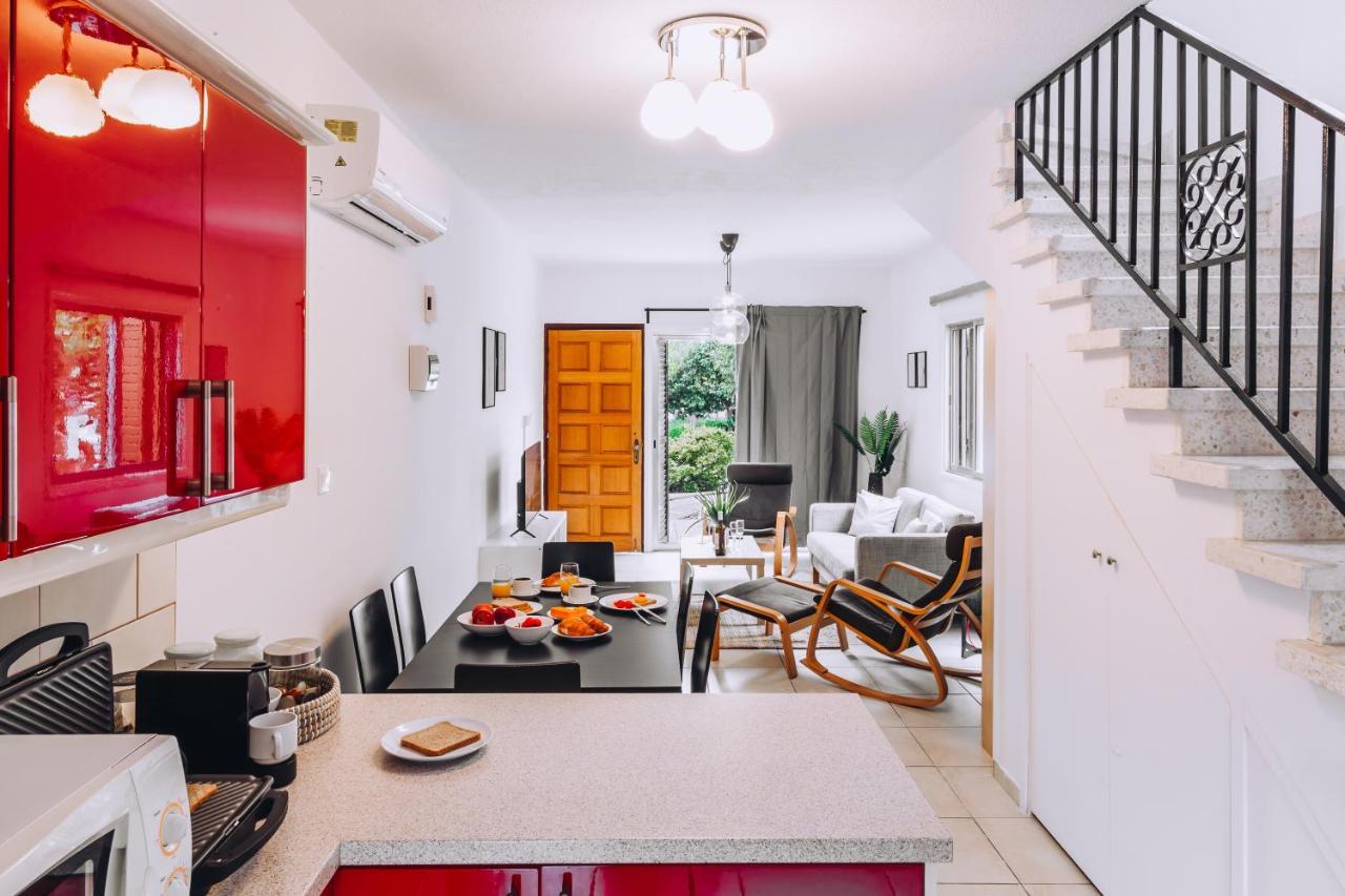 Minimal Townhouse Center Paphos Exterior photo