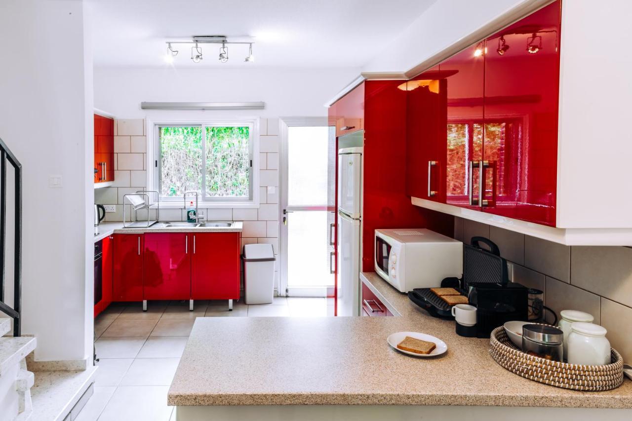 Minimal Townhouse Center Paphos Exterior photo
